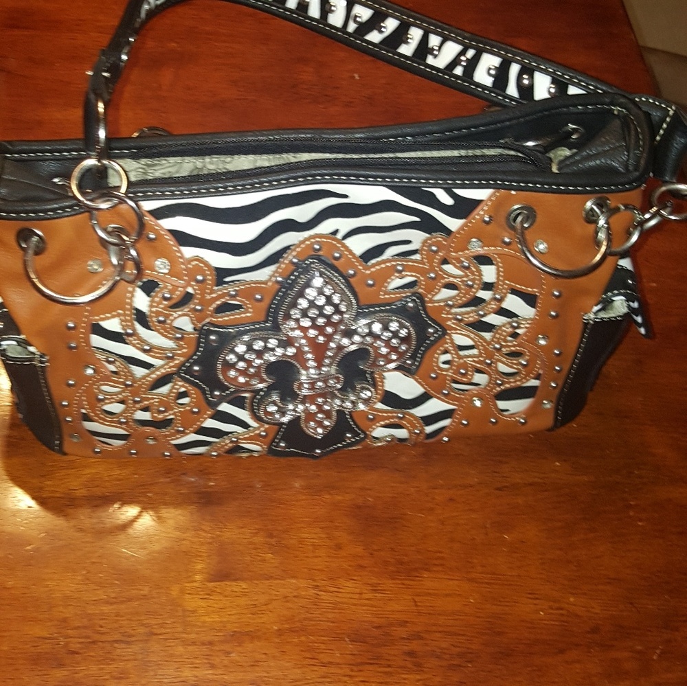 Like new conceal and carry purse